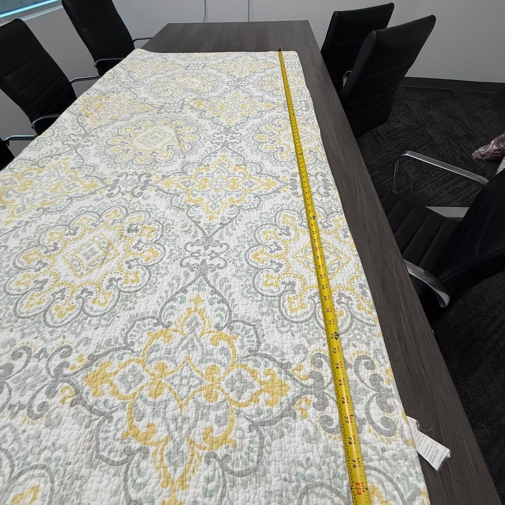 Cynthia Rowley Quilt Medallion Damask Yellow Grey White Reversible Full Queen